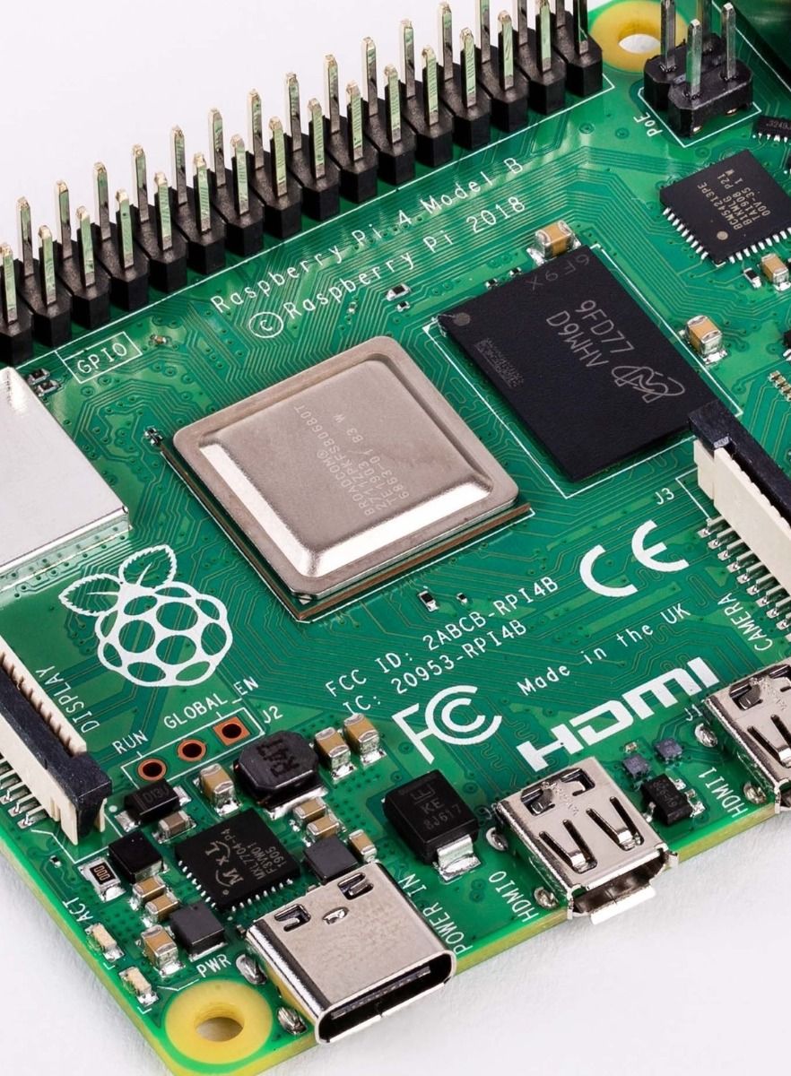 Computadora Raspberry Pi 4 Mod - Radxa Rock 5B 16Gb reseña y precio